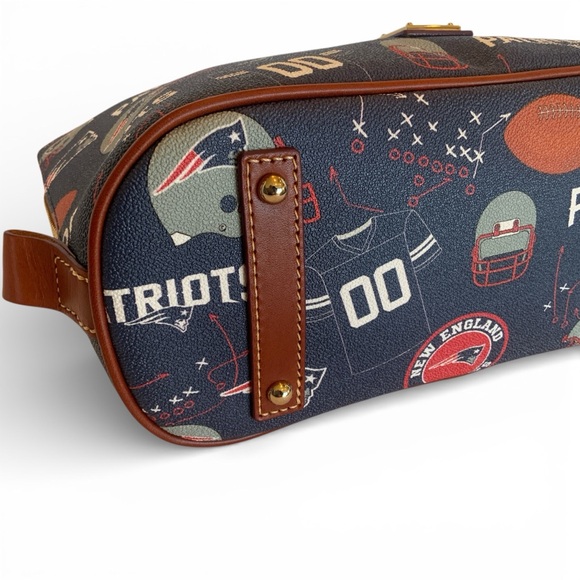 Dooney & Bourke NFL Super Bowl New England Patriots Zip Zip Satchel NWT Soldout - Picture 12 of 16